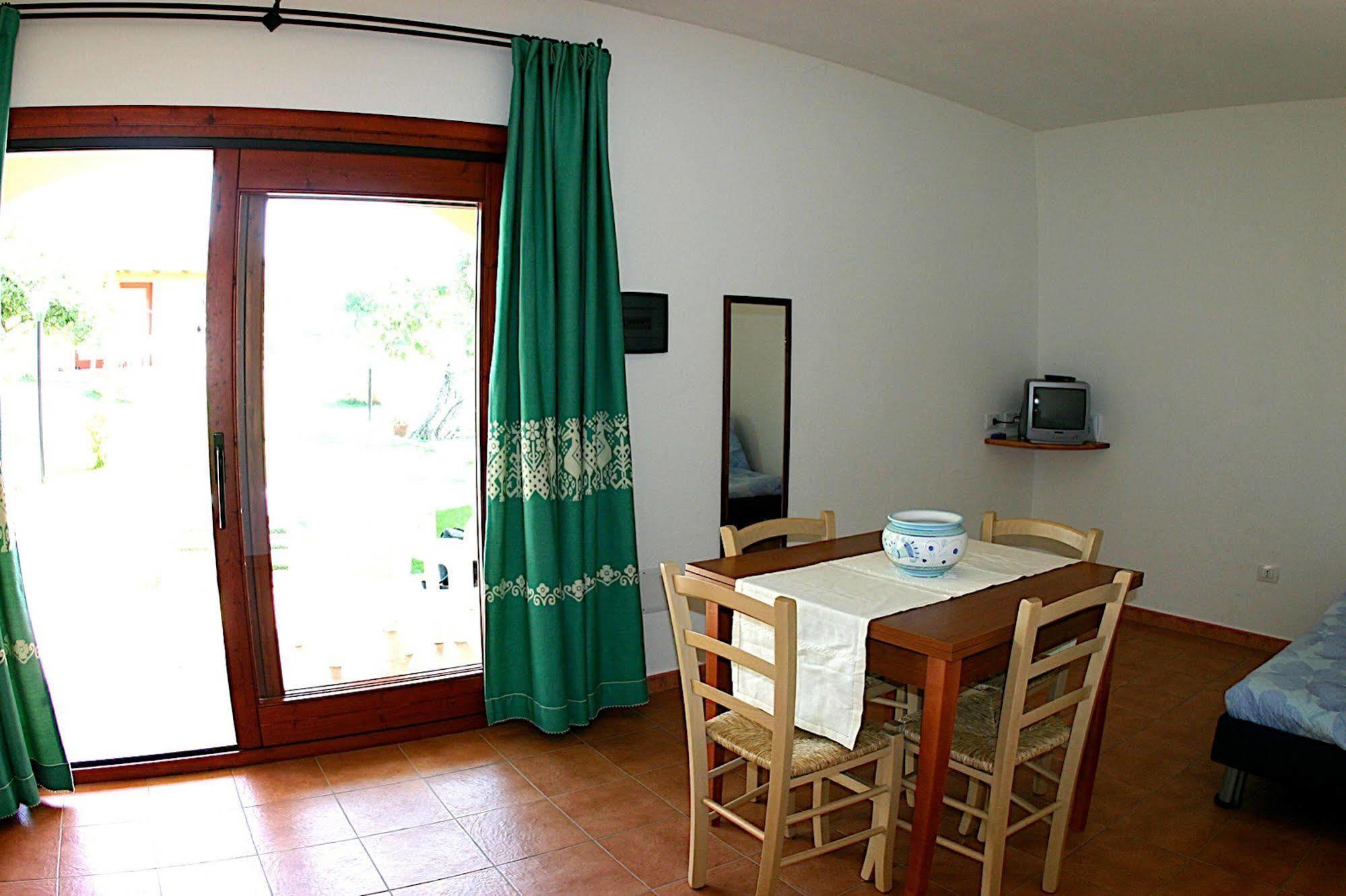 Aparthotel Residenza Pierre Et Badus Badesi